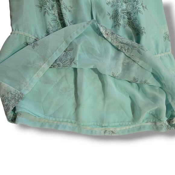 Apt. 9 Women’s Baby Blue Floral Semi-Sheer Lined Blouse - Size Large - Picture 5 of 9